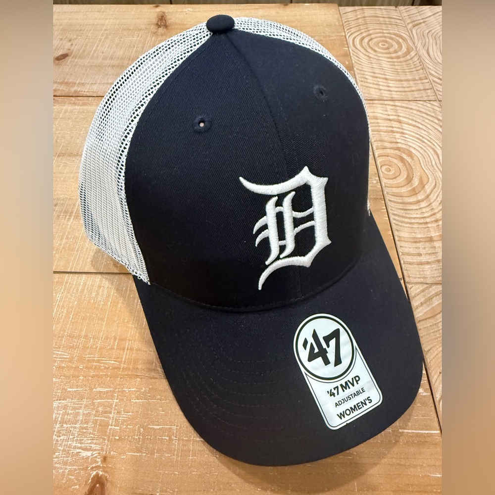 Detroit Tigers Women’s Mesh Snapback Hat ‘47